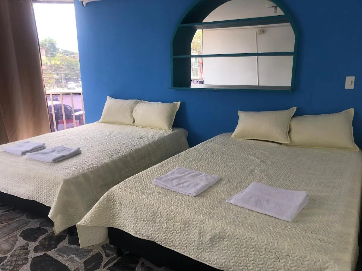 Daire Apartamento Comodo En Laureles, Grande, Centrico ,Bien Ubicado Apto203 Medellín