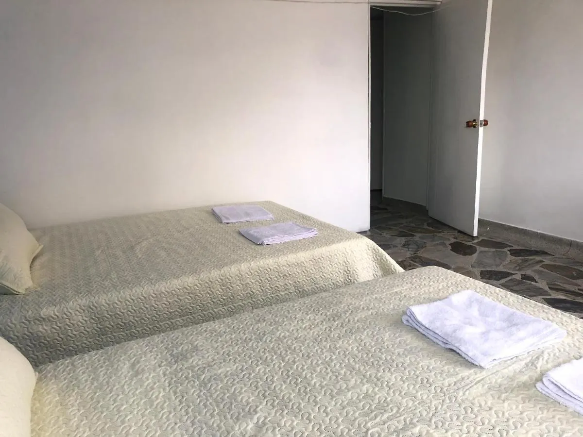 Daire Apartamento Comodo En Laureles, Grande, Centrico ,Bien Ubicado Apto203 Medellín