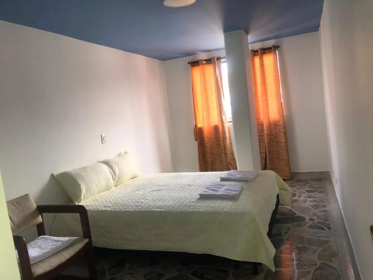 מדיין Apartamento Comodo En Laureles, Grande, Centrico ,Bien Ubicado Apto203 קולומביה