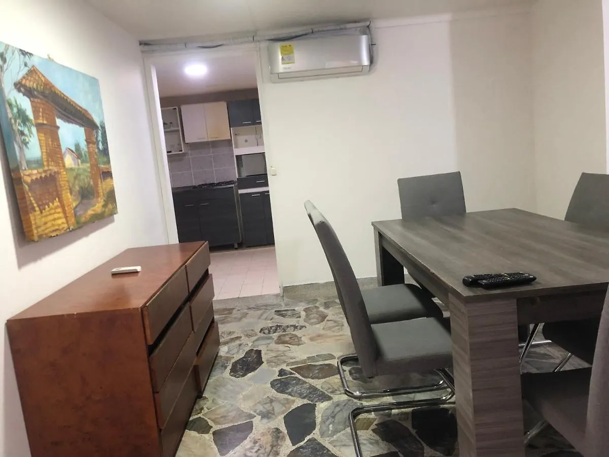 מדיין Apartamento Comodo En Laureles, Grande, Centrico ,Bien Ubicado Apto203